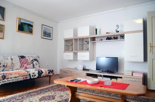 Rovinj Center Town Apartment - image 6