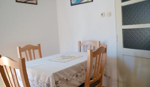 Rovinj Center Town Apartment - image 7