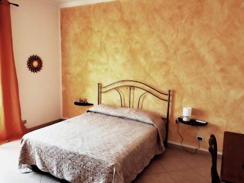 Standard King Room image 4