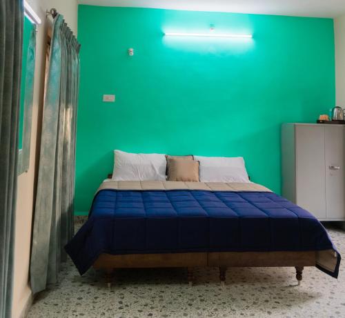 3 Bedroom Holiday Home near Baga & Calangute, Free Parking & Wi-Fi