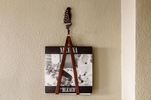 Hotel Max Room Type - Sub Pop Queen Room