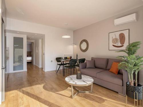 Angelo Luxury Apartment - Tap to explore photos