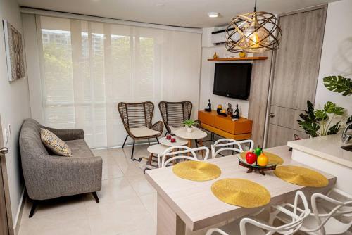 Marquis Enclave, Condo With Pool Access and More