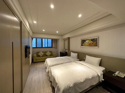 room detail thumbnail 0