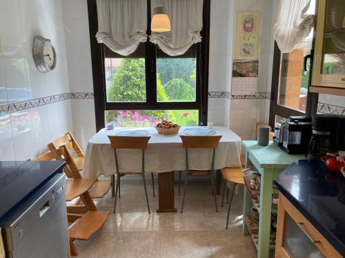 Four Bedroom Chalet with Private Pool in the Heart of Rioja Alavesa in Laguardia