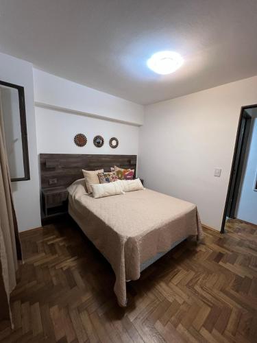 One-Bedroom Apartment image 5