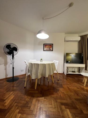 One-Bedroom Apartment image 3