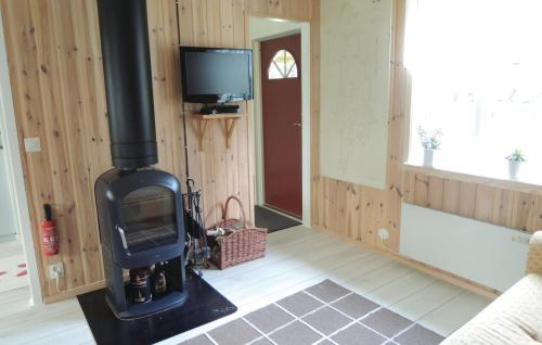 Awesome Home In Vrigstad With Kitchen - Vrigstad