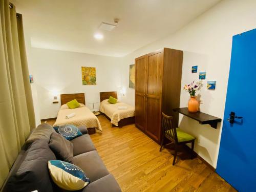 Marco Polo Party Hostel - image 3