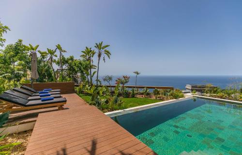 Serenity Villa on the Cliff with climatized pool