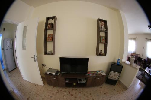 Alice & Andrew Apt. Few Steps to Madaba Old City Center, Madaba (foto 7)