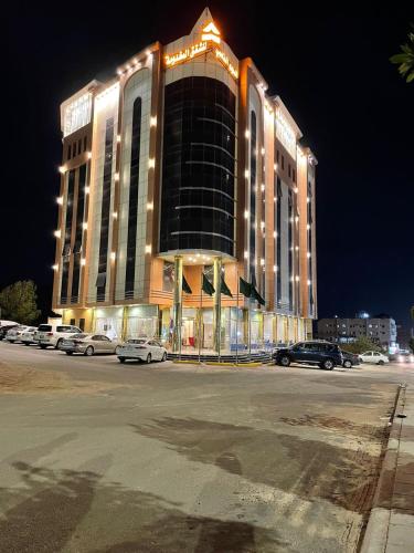 . السهم الذهبي للشقق المخدومة