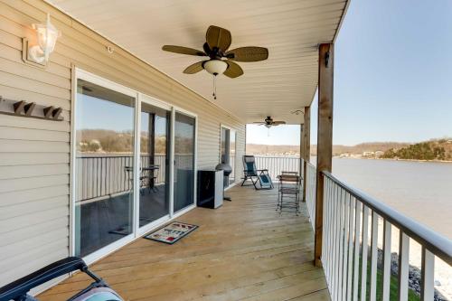 Lakefront Ozark Condo with Spacious Balcony!