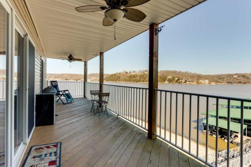 Lakefront Ozark Condo with Spacious Balcony!