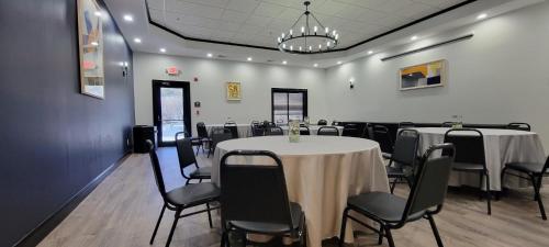 Holiday Inn Express Hotel & Suites Newton Sparta By IHG - 회의실/연회장
