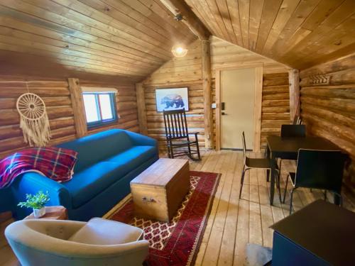 1 queen bed, 1 bunk bed, 1 sofa bed