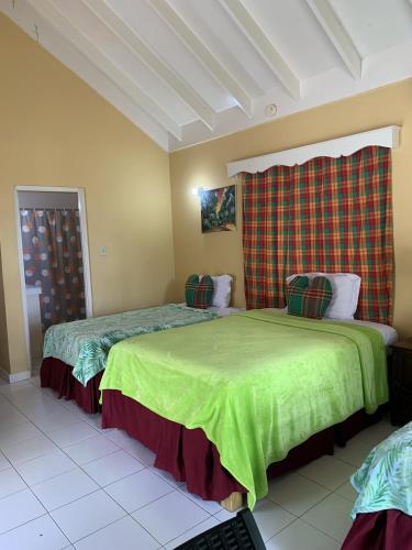 Family Comfort in Jamaica - Enjoy 7 miles of White Sand Beach! villa