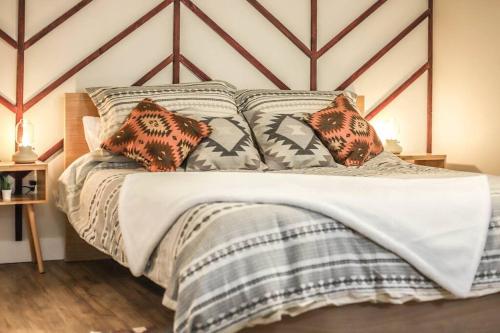 NEW! Gorgeous Colorado Getaway * Glamping Vibes * thumb 3