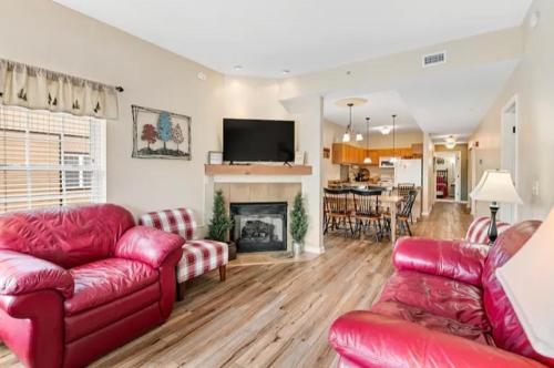 Bandit's Riverfront Retreat - Mountain View- Condo-Fishing-Balcony-Fireplace-Great Location! detail