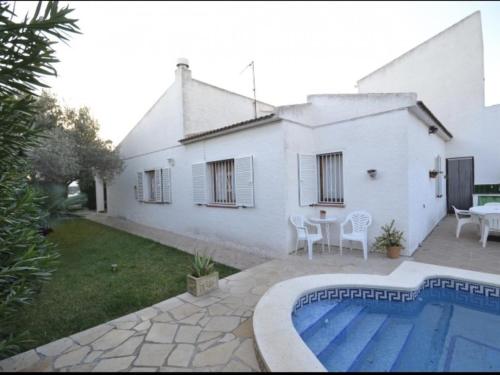 Villa L'Ametlla de Mar, 3 dormitorios, 7 personas - ES-221-14