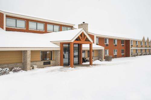 入口, 哈欽森阿美瑞辛酒店 (AmericInn by Wyndham Hutchinson) in 克軒臣 (MN)