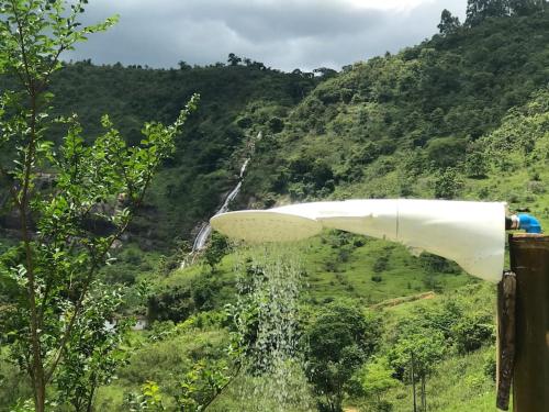 Refúgio, Aconchego, Aonde nasce o sol e Cachoeira!