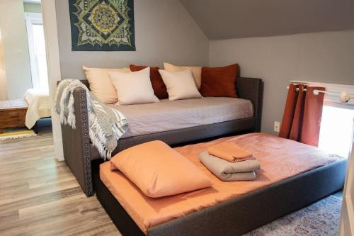 Scandinavian style, kid/pet friendly, foosball! in Champaign, USA