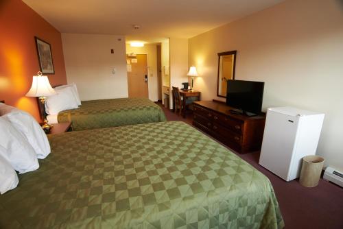 Coos Motor Inn Room Type - Queen Room with Two Queen Beds