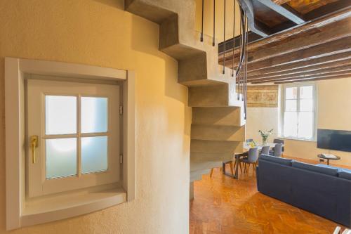 Antiche Mura Como by Rent All Como