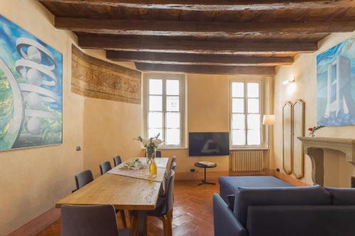 Antiche Mura Como by Rent All Como