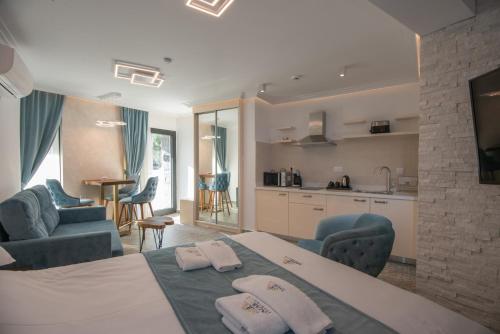 1 double bed, 1 sofa bed