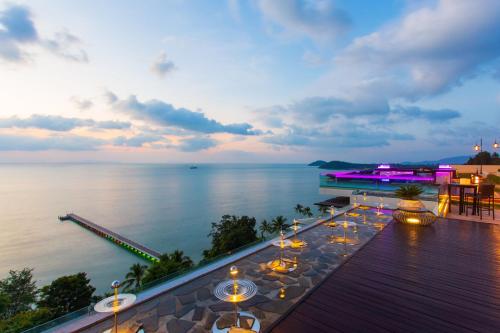 酒吧/休闲厅, 洲际苏梅岛度假酒店-洲际酒店集团旗下 (InterContinental Koh Samui Resort By IHG) in 达灵岩