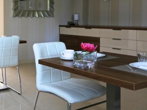 10 Bed And Breakfast - main image