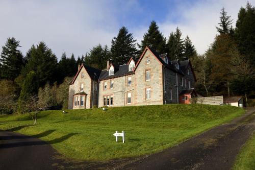 Inch Hotel - Accommodation - Fort Augustus