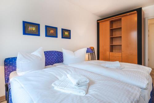 Apartment with Balcony image 9