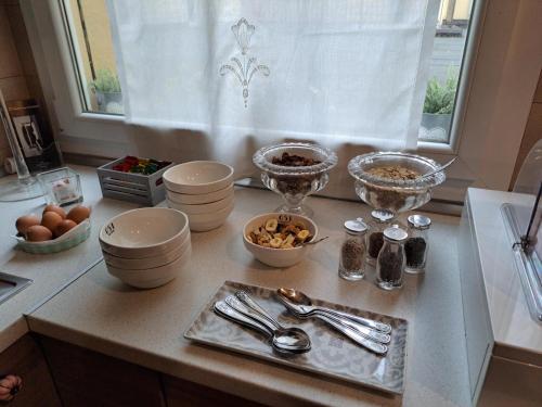 051 Room & Breakfast image 41