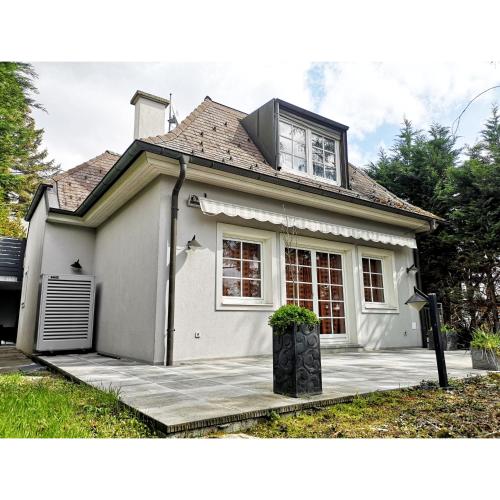  Haus am Stadtrand / Grünruhelage, Unterkunft in Wien