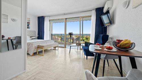 Cannes Marina Residence - Appart Hotel Mandelieu - image 6