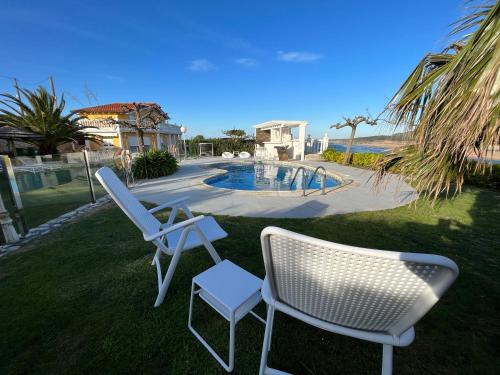  Chalet Robayera a línea de playa in Miengo