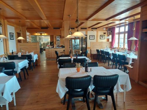 Restaurante, Alpenblick Ferenberg Bern in Berna