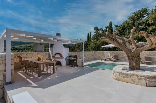 La Serena Residence & Farm with Heated Pool