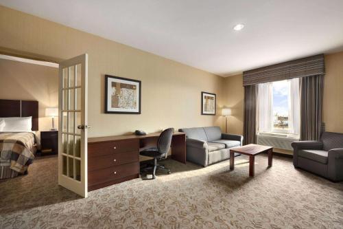 Days Inn by Wyndham Brampton