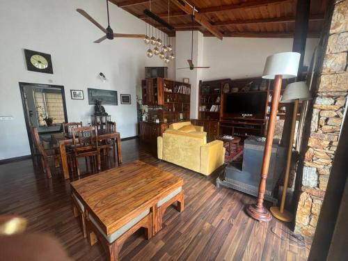 9-C Luxury Penthouse at Naukuchiatal, Bhimtal