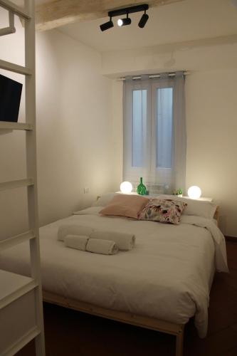 Double Room with Private Bathroom image 2