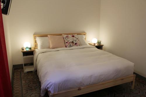 Double Room with Private Bathroom image 6