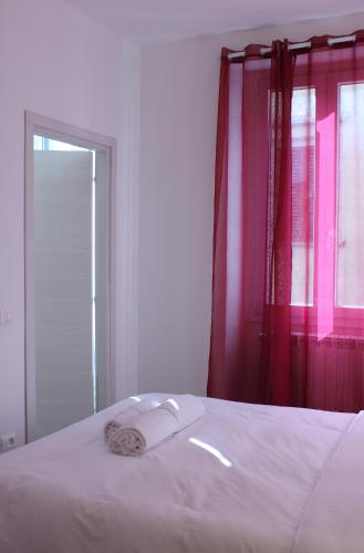 Double Room with Private Bathroom image 2