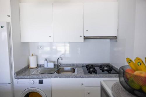 Frontline Penthouse - 2 Bedrooms - Sunny terrace - Tap to explore photos