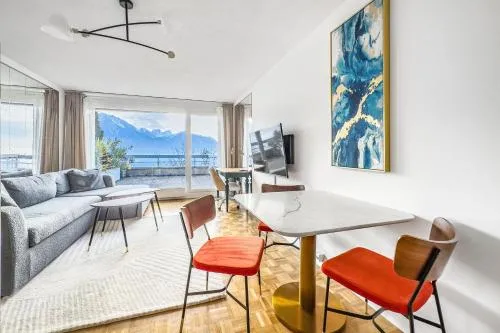 Beautiful Studio Lake View and Castle in Veytaux, Schweiz