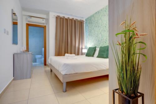 Sliema Tigne Suites - Photo 2