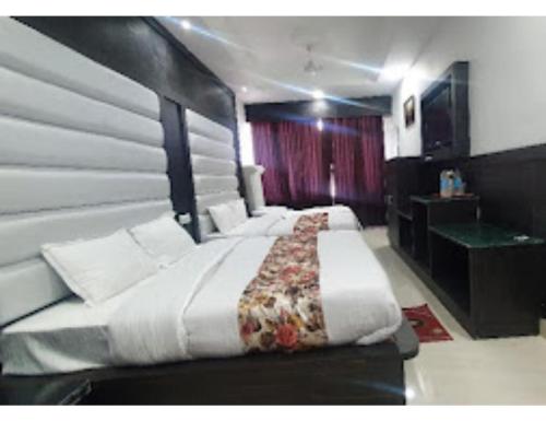 Hotel Virat International AVR Shopping, Katra